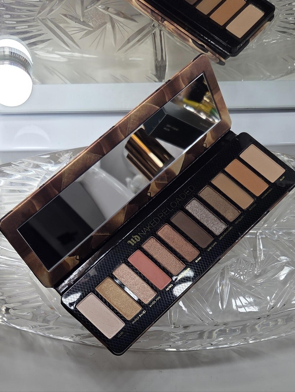 Urban Decay Naked Reloaded Eyeshadow Palette - Picture 3 of 5